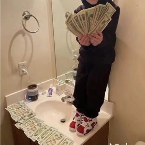 Meet your Posher, Alex